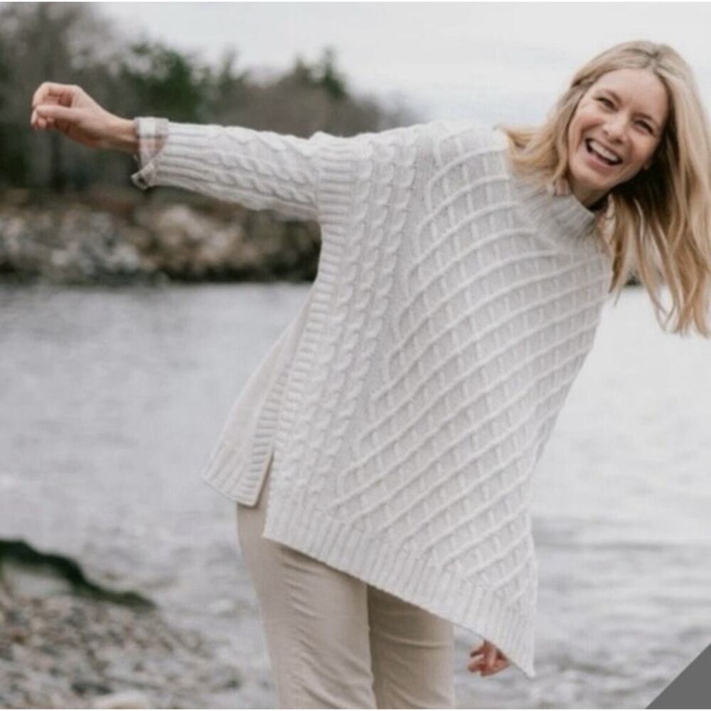 MER SEA Lisbon Lattice Traveler Sea Salt Cable Knit Sweater Poncho Slit One Size